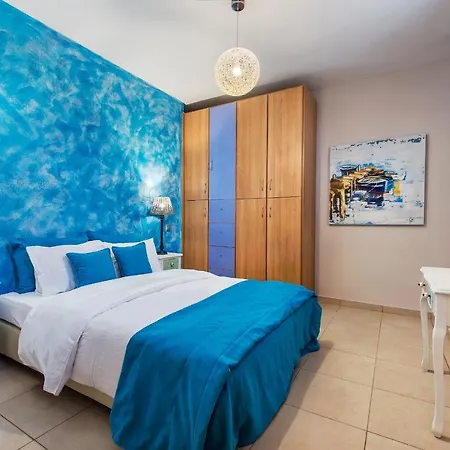 2 Bed House - Sleeps 5 - Pets - Wifi * Fira (Santorini)